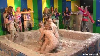 When Two Mud Battles Become One Screencap 72 on www.sinx.com
