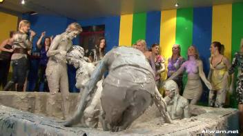 When Two Mud Battles Become One Screencap 73 on www.sinx.com