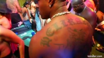 Pussy Casino Part 3 - Cam 2 Screencap 47 on www.sinx.com