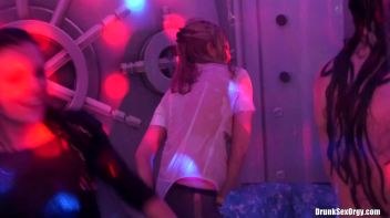 Holiday Hotties Part 4 - Shower Cam Screencap 15 on www.sinx.com