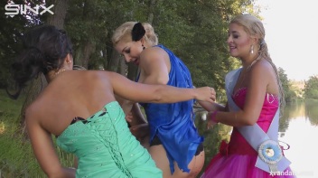 Beauty queens catfight in a lake - Cam 1 Screencap 99 on www.sinx.com