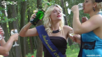 Beauty queens catfight in a lake - Cam 1 Screencap 17 on www.sinx.com