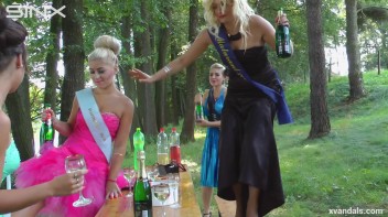 Beauty queens catfight in a lake - Cam 1 Screencap 19 on www.sinx.com