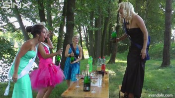 Beauty queens catfight in a lake - Cam 1 Screencap 20 on www.sinx.com