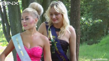 Beauty queens catfight in a lake - Cam 1 Screencap 31 on www.sinx.com