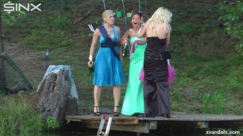 Beauty queens catfight in a lake - Cam 1 Screencap 41 on www.sinx.com