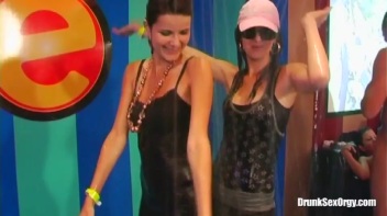 Euroslut Hotel Part 3 - Cam 4 Screencap 14 on www.sinx.com