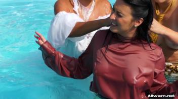 Wedding Day Wetlook Disaster Screencap 54 on www.sinx.com