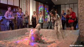 Eurobabes Going Mud Mad! Screencap 59 on www.sinx.com