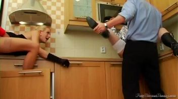 Pissing Up Something Sweet In The Kitchen Screencap 30 on www.sinx.com