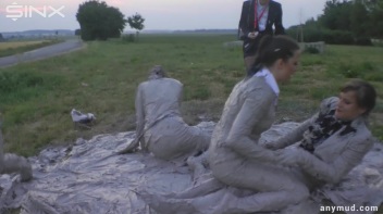 Mud Wrestling Babes Messy Catfighting Screencap 50 on www.sinx.com