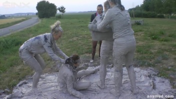 Mud Wrestling Babes Messy Catfighting Screencap 52 on www.sinx.com