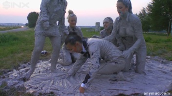 Mud Wrestling Babes Messy Catfighting Screencap 69 on www.sinx.com