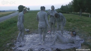 Mud Wrestling Babes Messy Catfighting Screencap 85 on www.sinx.com