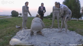Mud Wrestling Babes Messy Catfighting Screencap 28 on www.sinx.com