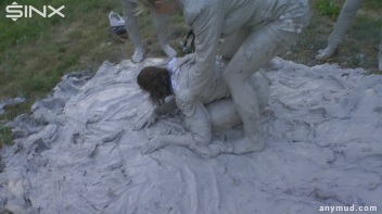 Mud Wrestling Babes Messy Catfighting Screencap 35 on www.sinx.com