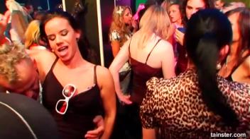 Pussy Casino Part 2 - Cam 1 Screencap 12 on www.sinx.com