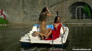 Exhibitionist Wetlook Boat Babes Screencap 50 on www.sinx.com