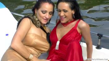Exhibitionist Wetlook Boat Babes Screencap 67 on www.sinx.com