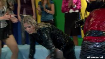 Goo Wrestling Will Leave You Totally Naked Screencap 46 on www.sinx.com