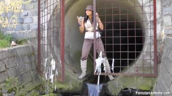 My Vice Is Wetlook Nice Screencap 48 on www.sinx.com