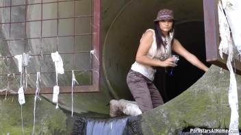 My Vice Is Wetlook Nice Screencap 54 on www.sinx.com