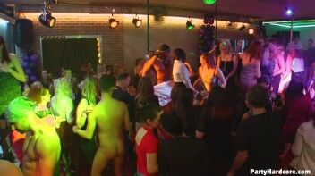 Party Hardcore Gone Crazy Vol. 38 Part 9 - Cam 4 Screencap 7 on www.sinx.com