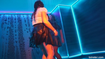 What a Glorious Feelin' Dancing In The Rain Screencap 3 on www.sinx.com