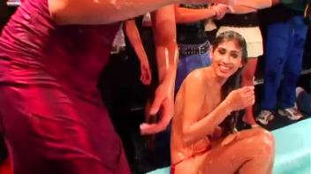 Gel Pit From Hell! Screencap 53 on www.sinx.com