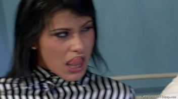 Yummy Piss Games Screencap 57 on www.sinx.com