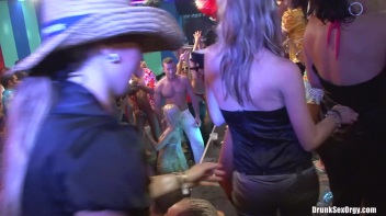 Bikini Beach Balls Part 5 - Cam 3 Screencap 52 on www.sinx.com