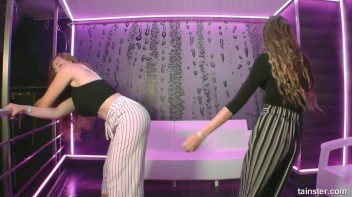 Shower Tramps Screencap 1 on www.sinx.com