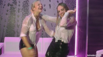 Shower Tramps Screencap 52 on www.sinx.com