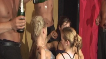Blowjob Beauties Part 1 - Cam 1 Screencap 8 on www.sinx.com