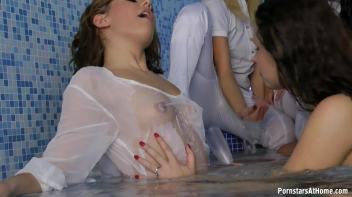 Lesbo Love In The Hot Tub Part 1 Screencap 57 on www.sinx.com