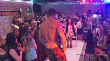 Party Hardcore Gone Crazy Vol. 27 Part 4 - Cam 2 Screencap 9 on www.sinx.com