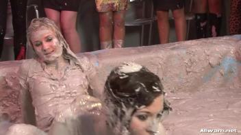 Miss Skinny Stuffed With Mud Screencap 45 on www.sinx.com