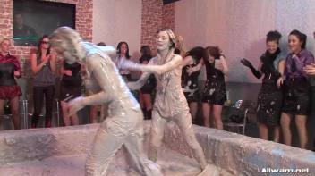 Miss Skinny Stuffed With Mud Screencap 46 on www.sinx.com