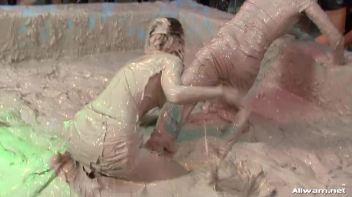 Miss Skinny Stuffed With Mud Screencap 48 on www.sinx.com