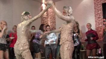 Miss Skinny Stuffed With Mud Screencap 54 on www.sinx.com