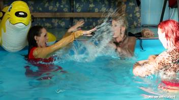 Eurobabe Pool Play Screencap 92 on www.sinx.com