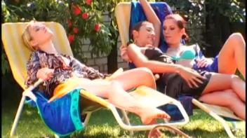 Garden Hose Fight Gets These Girls Off Screencap 93 on www.sinx.com