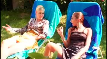 Garden Hose Fight Gets These Girls Off Screencap 11 on www.sinx.com