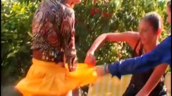 Garden Hose Fight Gets These Girls Off Screencap 39 on www.sinx.com