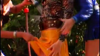 Garden Hose Fight Gets These Girls Off Screencap 55 on www.sinx.com