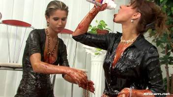 Lick It Off Screencap 88 on www.sinx.com