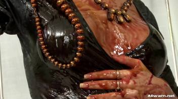 Lick It Off Screencap 90 on www.sinx.com