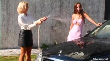Taking Turns Hosing Each Other Down Screencap 12 on www.sinx.com