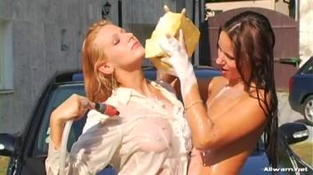 Taking Turns Hosing Each Other Down Screencap 77 on www.sinx.com