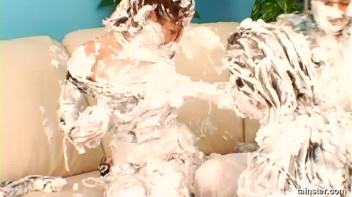 Shaving Foam Battle Screencap 89 on www.sinx.com
